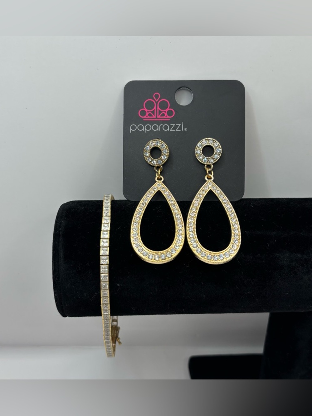Rhinestone bracelet and earrings set